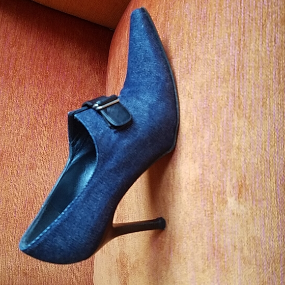 Stuart Weitzman Shoes - STUART WEITZMAN Denim Heels
